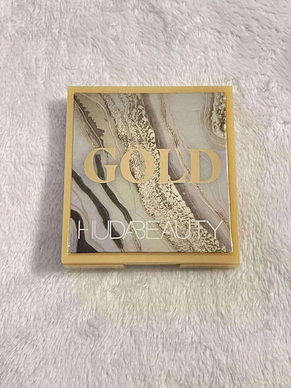 Huda Beauty Gold Obsession Eyeshadow Palette